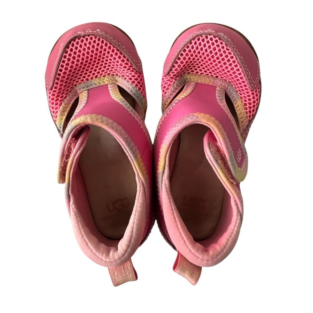UGG Toddler sandals Delta Closed Toe water shoes in Pink size 10 slip